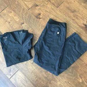 Maevn Women’s M Scrubs set black